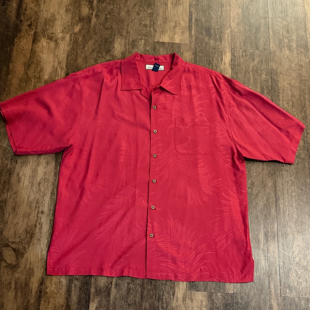 Tommy Bahama Men’s XL Red Silk Button down Shirt